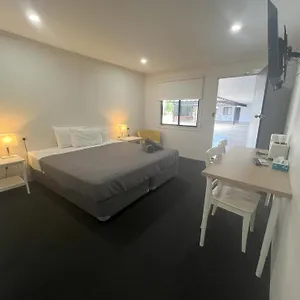 *** Motel Abajaz Motel-central-king Bed-shaded Parking Australia