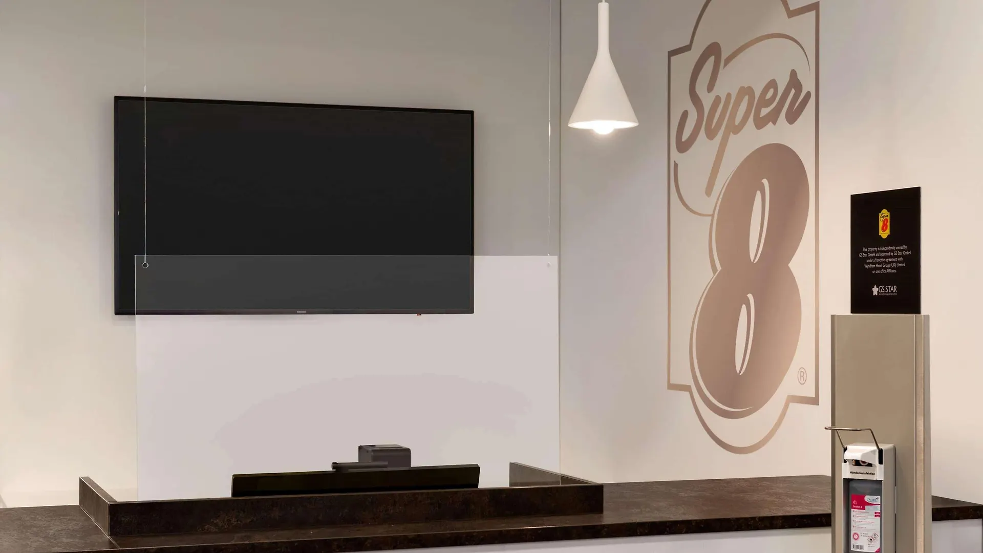 Super 8 By Wyndham Augsburg Hotel