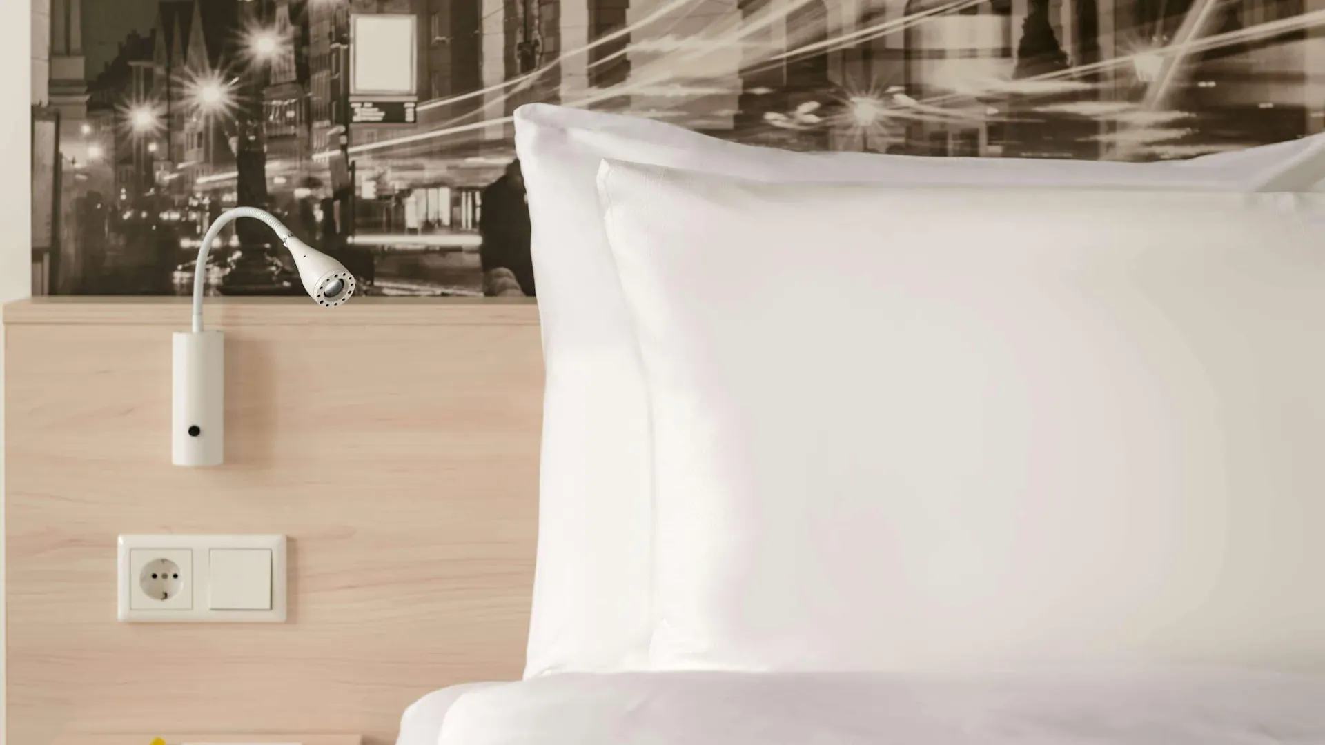 Super 8 By Wyndham Augsburg Hotel