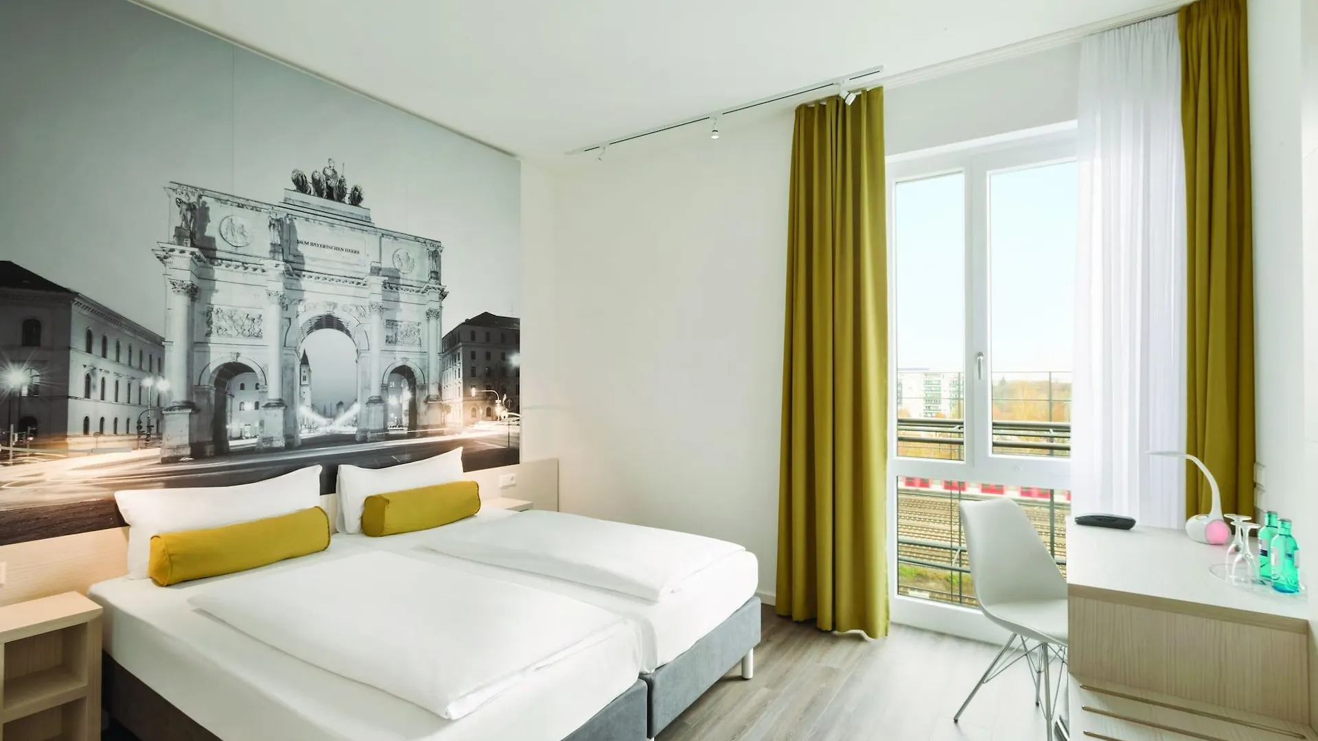 Super 8 By Wyndham Augsburg Hotel Germany